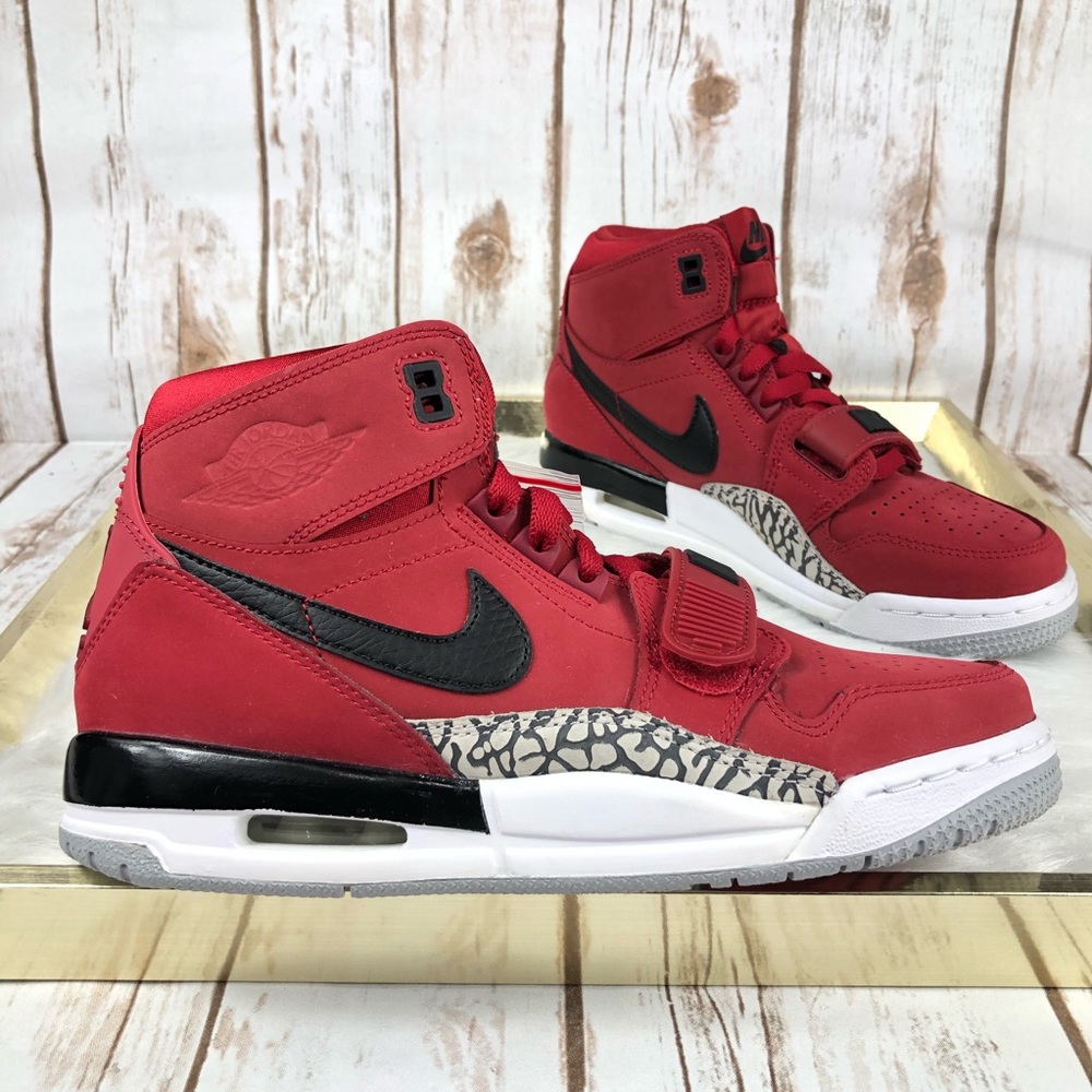 Nike Air Jordan Legacy 312 GS Toro 4.5Y - Picture 1 of 9